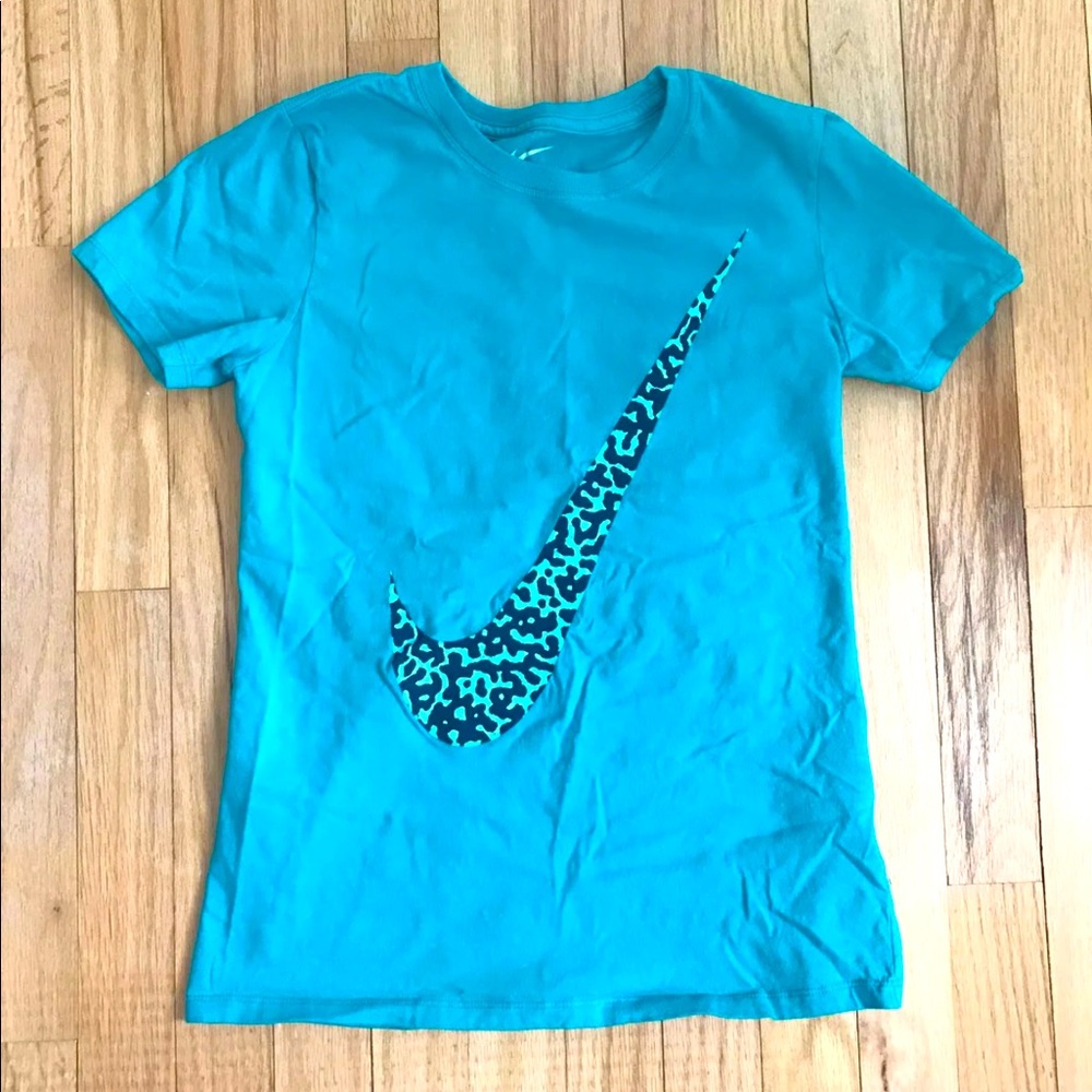 Nike t shirt